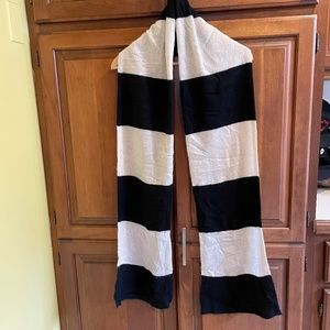 Hannah Rose 100% Cashmere Black & White Scarf